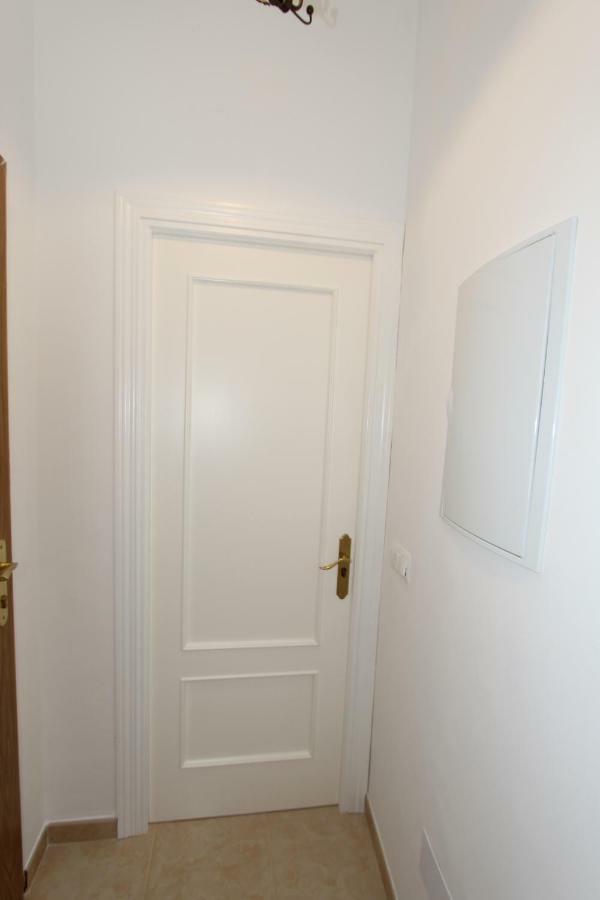 Apartamento Ollerías Málaga Exterior foto