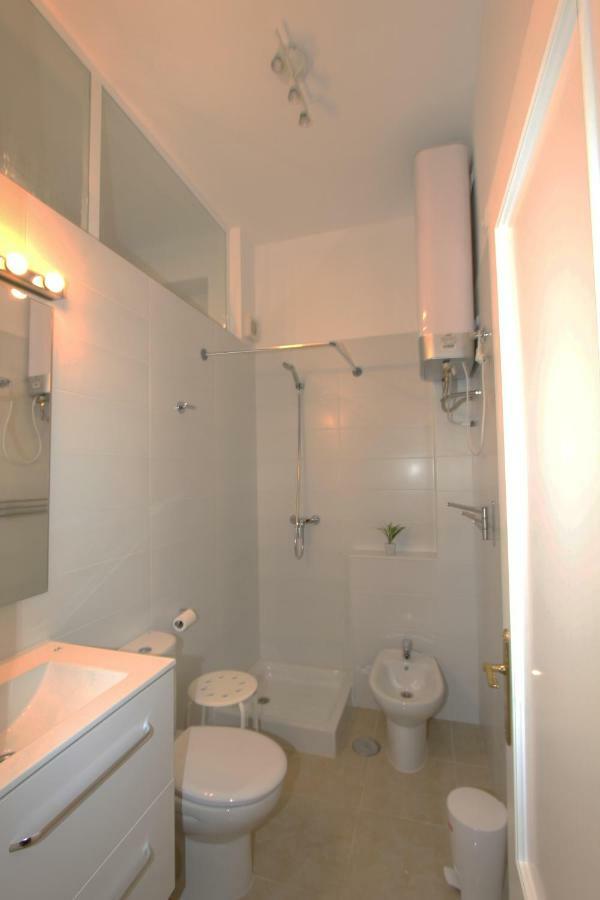 Apartamento Ollerías Málaga Exterior foto